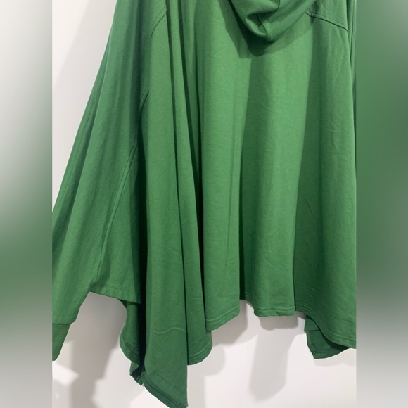 NWT, Catalina Oversized Kangaroo Pocket Batwing Hoodie in Green, Sz One Size - Picture 8 of 12